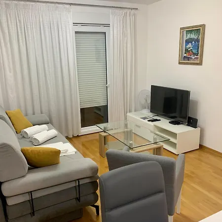 Apartment Pearl-free Parking Makarska